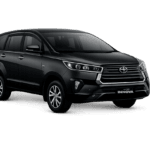 Toyota Innova Reborn hitam untuk layanan sewa mobil Tangerang dengan driver profesional dari Menara Rent Car