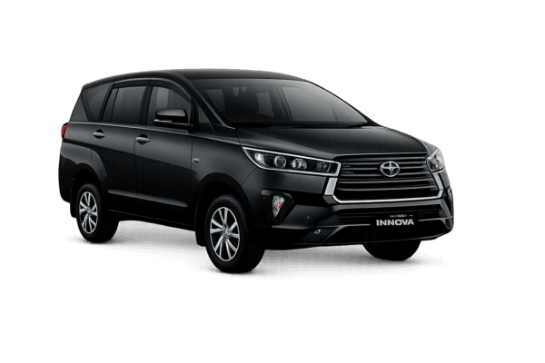 Toyota Innova Reborn hitam untuk layanan sewa mobil Tangerang dengan driver profesional dari Menara Rent Car